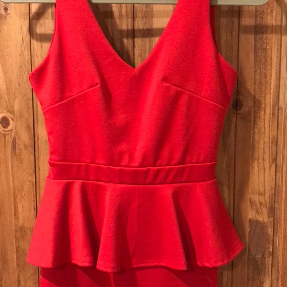 Red peplum low back dress - Picture 2 of 4